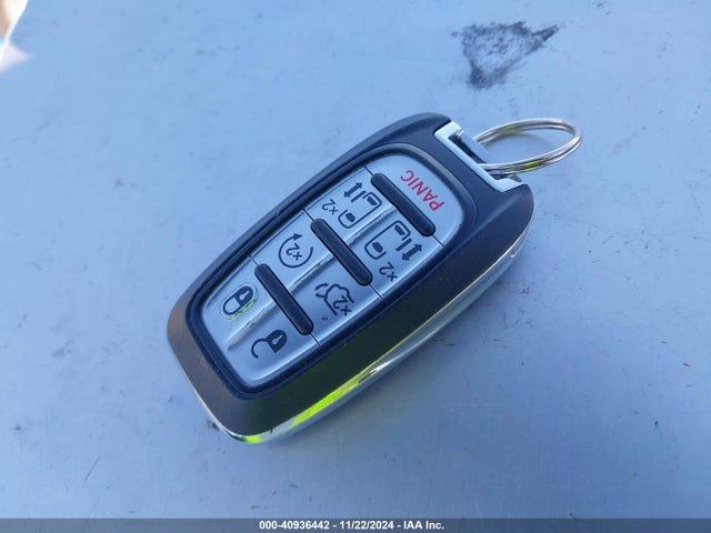 Chrysler Pacifica Touring L 2022 2C4RC1BGXNR195231 Image 11