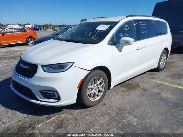 Chrysler Pacifica Touring L 2022 2C4RC1BGXNR195231 Image 2