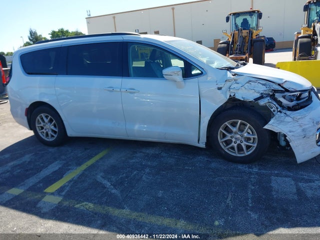 Chrysler Pacifica Touring L 2022 2C4RC1BGXNR195231 Image 6