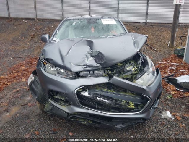 3GNCJNSB2LL268164 Chevrolet Trax Awd Ls