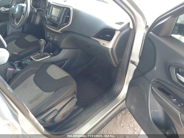 1C4PJLAB7GW190304 Jeep Cherokee Sport