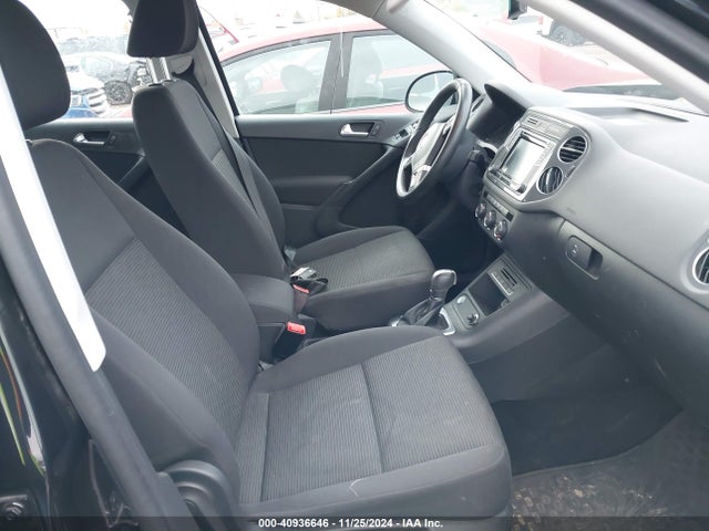 WVGBV7AX7JK001808 Volkswagen Tiguan Limited 2.0t