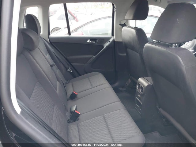 WVGBV7AX7JK001808 Volkswagen Tiguan Limited 2.0t