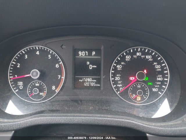 1VWAP7A31EC008340 Volkswagen Passat 2.5l Wolfsburg Edition