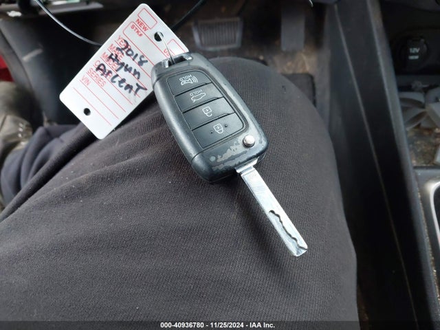 Hyundai ACCENT SE 2018 3KPC24A38JE032615 Image 11