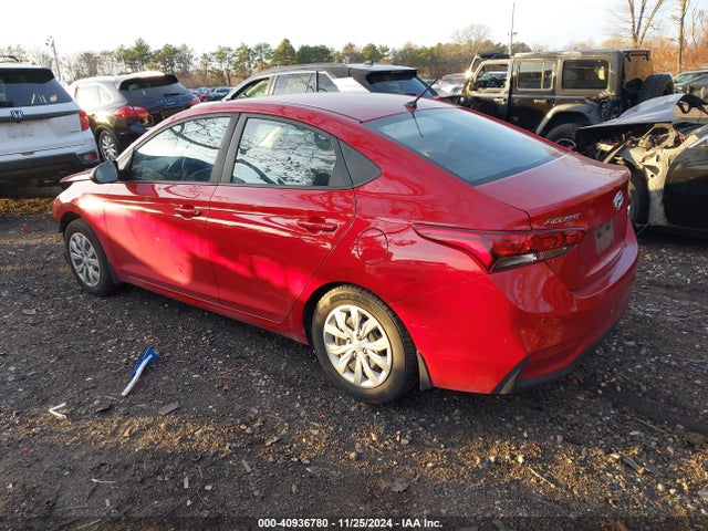 Hyundai ACCENT SE 2018 3KPC24A38JE032615 Image 3