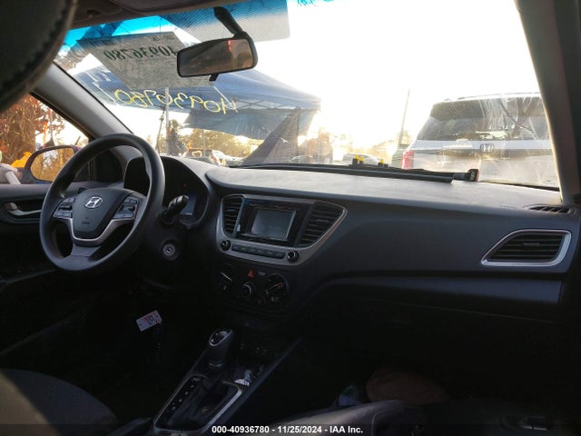 Hyundai ACCENT SE 2018 3KPC24A38JE032615 Image 5