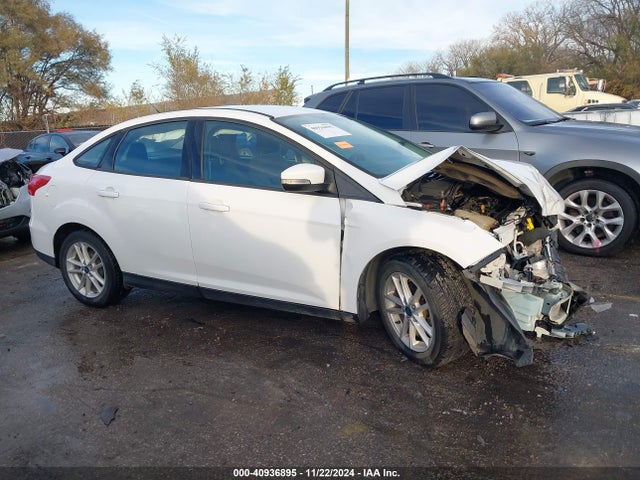 Ford FOCUS SE 2016 1FADP3F26GL322132 Image 13