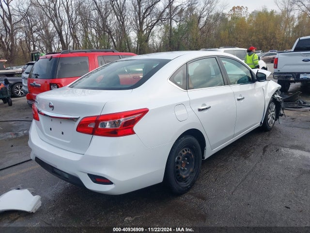 Nissan SENTRA S 2018 3N1AB7AP2JY233584 Image 4