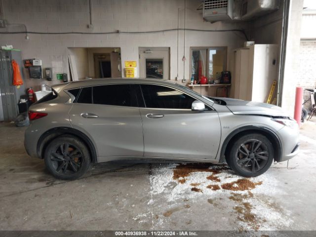 SJKCH5CP8HA033536 Infiniti QX30