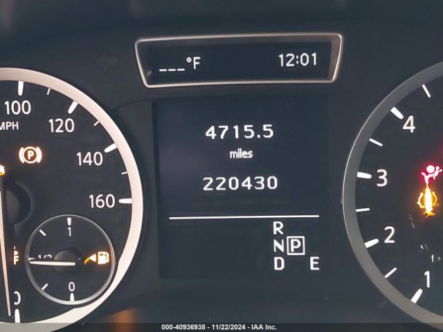 SJKCH5CP8HA033536 Infiniti QX30