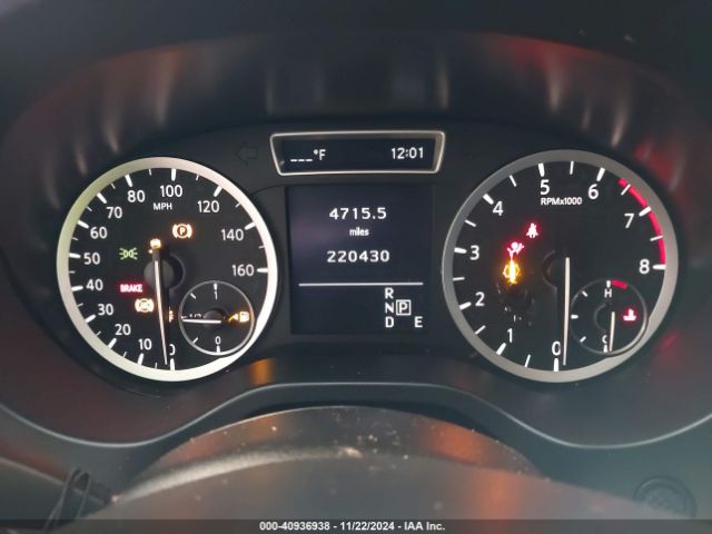 SJKCH5CP8HA033536 Infiniti QX30