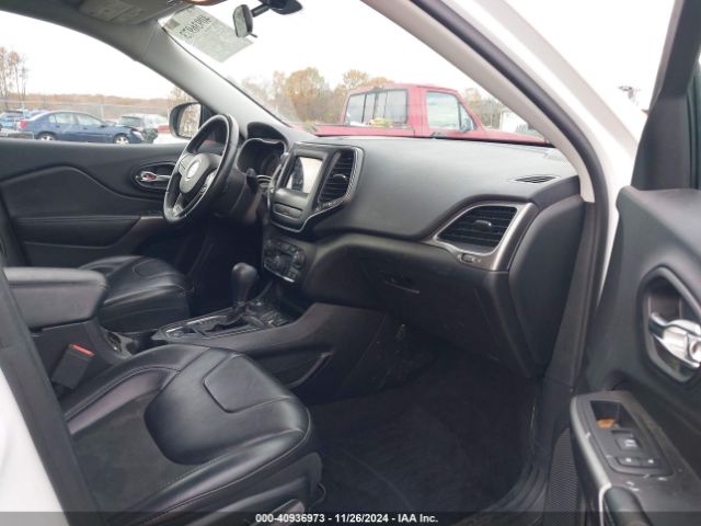 1C4PJMLB7KD250623 Jeep Cherokee Latitude Plus 4x4