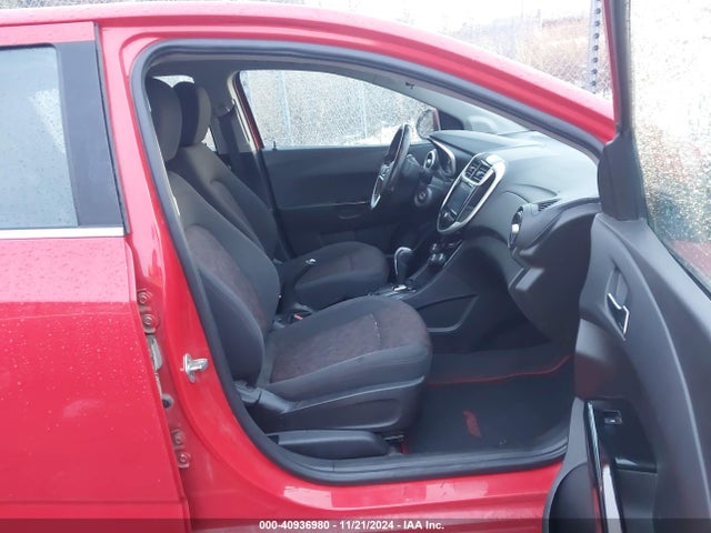Chevrolet Sonic Lt Auto 2017 1G1JD6SH6H4152473 Image 5