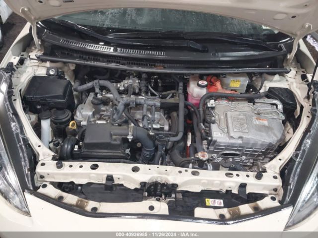 JTDKDTB37J1612682 Toyota Prius C One