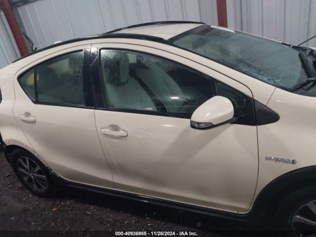 JTDKDTB37J1612682 Toyota Prius C One