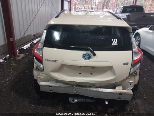JTDKDTB37J1612682 Toyota Prius C One