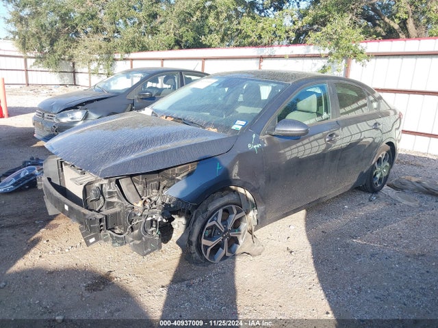 KIA Forte Lxs 2021 3KPF24AD2ME407599 Image 2