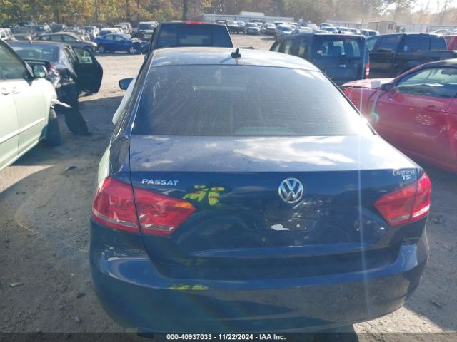 1VWAT7A33FC051929 Volkswagen Passat 1.8t Wolfsburg Edition