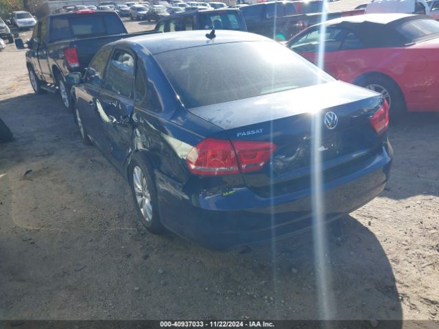 1VWAT7A33FC051929 Volkswagen Passat 1.8t Wolfsburg Edition