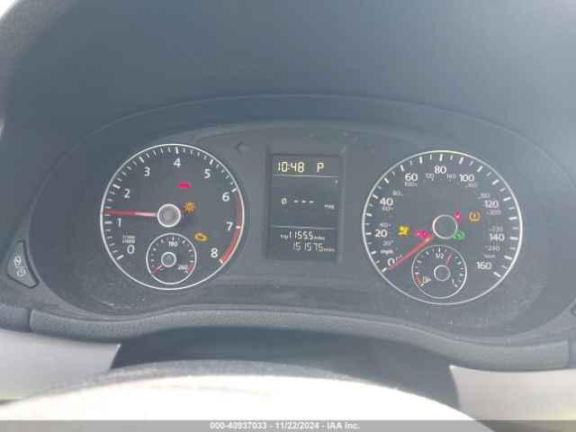 1VWAT7A33FC051929 Volkswagen Passat 1.8t Wolfsburg Edition