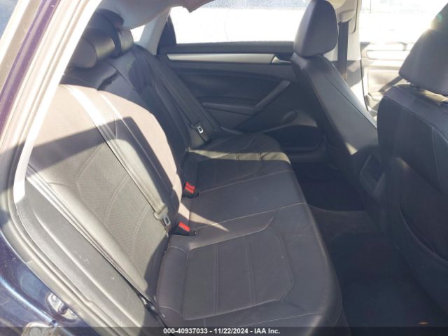 1VWAT7A33FC051929 Volkswagen Passat 1.8t Wolfsburg Edition