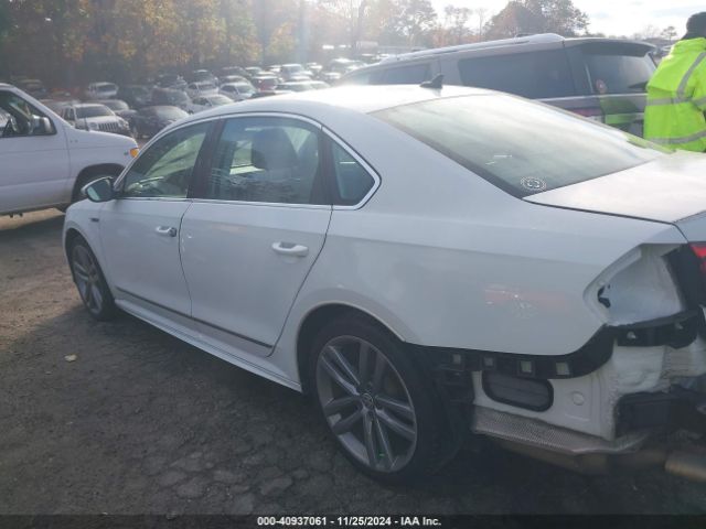 1VWDT7A31HC001692 Volkswagen Passat 1.8t R-line
