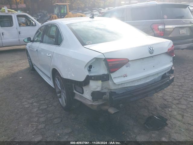 1VWDT7A31HC001692 Volkswagen Passat 1.8t R-line