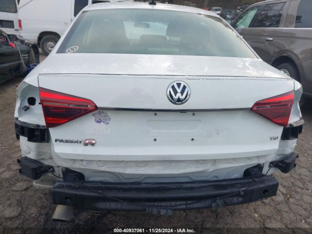 1VWDT7A31HC001692 Volkswagen Passat 1.8t R-line