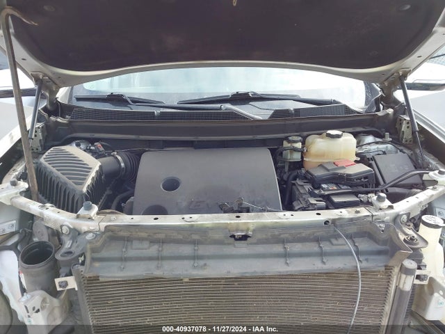1GNERGKW5JJ189303 Chevrolet Traverse 1lt