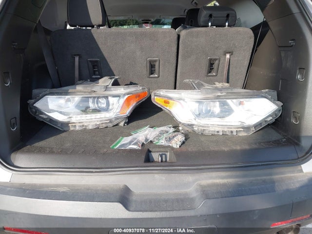 1GNERGKW5JJ189303 Chevrolet Traverse 1lt