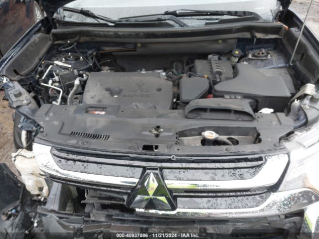 2018 MITSUBISHI OUTLANDER JA4AZ3A32JZ053505 Photo 9