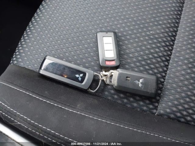 2018 MITSUBISHI OUTLANDER JA4AZ3A32JZ053505 Photo 10