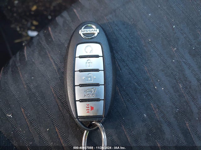 Nissan ROGUE SV 2017 5N1AT2MV7HC746352 Image 11