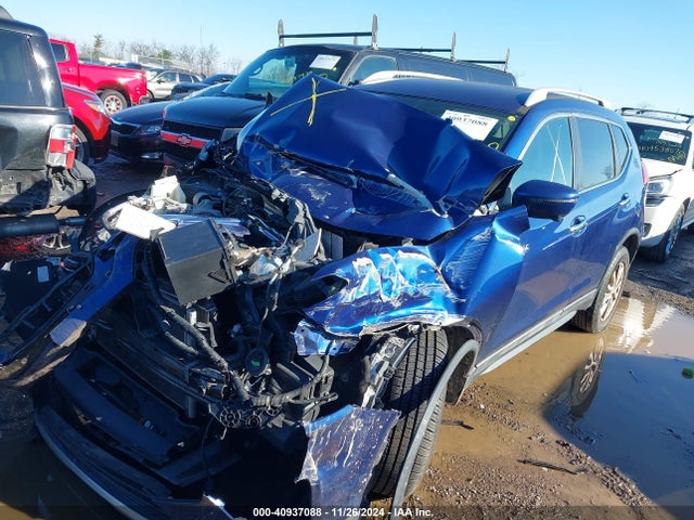 Nissan ROGUE SV 2017 5N1AT2MV7HC746352 Image 2