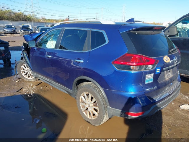 Nissan ROGUE SV 2017 5N1AT2MV7HC746352 Image 3
