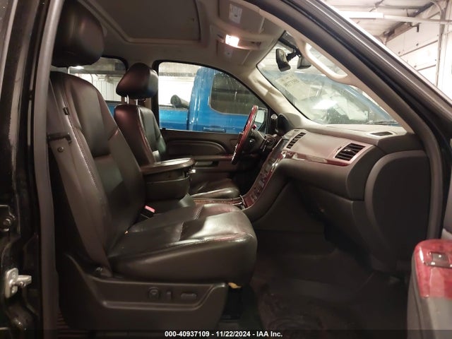 2010 CADILLAC ESCALADE ESV 1GYUKJEF5AR159473 Photo 4