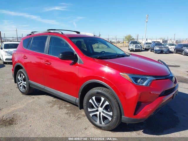 Toyota RAV4 LE 2017 2T3BFREV3HW573028 Image 1