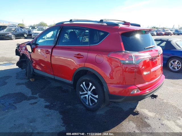 Toyota RAV4 LE 2017 2T3BFREV3HW573028 Image 3