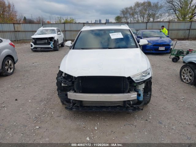 WA1EFCFS0GR009330 Audi Q3 2.0t Premium Plus