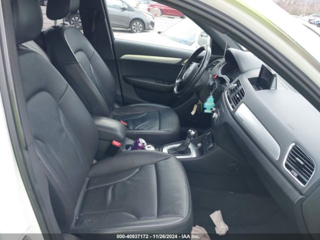 WA1EFCFS0GR009330 Audi Q3 2.0t Premium Plus