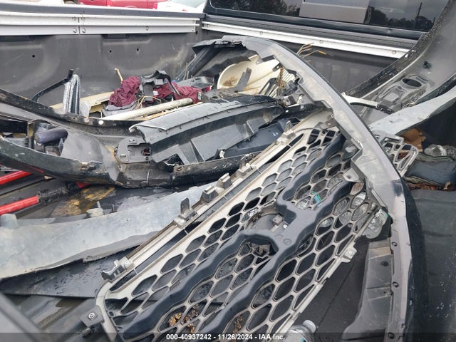 1N6BA1F49KN511912 Nissan Titan Xd Sl Diesel