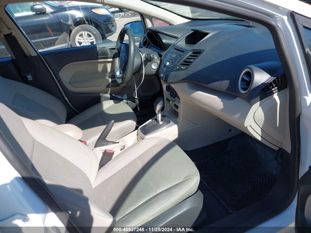 Ford FIESTA SE 2018 3FADP4BJXJM100685 Image 5