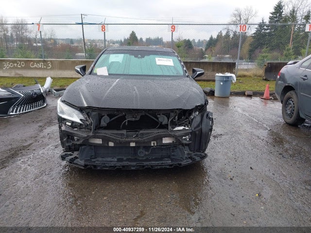 Lexus ES 300H 2022 58ADA1C15NU026624 Image 13