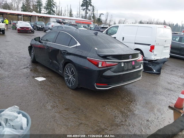 Lexus ES 300H 2022 58ADA1C15NU026624 Image 3