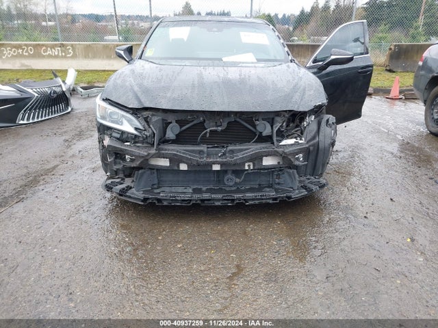 58ADA1C15NU026624 Lexus ES 300H