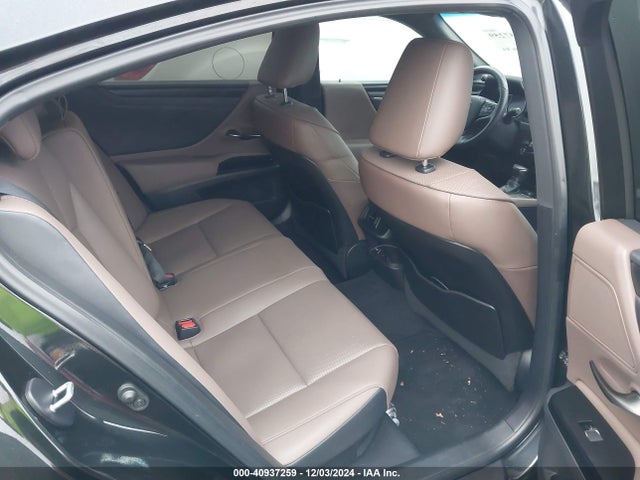 Lexus ES 300H 2022 58ADA1C15NU026624 Image 8