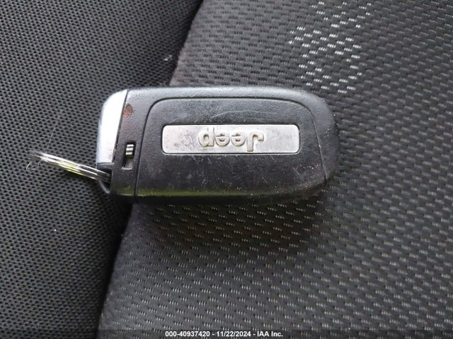 Jeep Renegade Latitude 2015 ZACCJBBT1FPB83599 Image 11