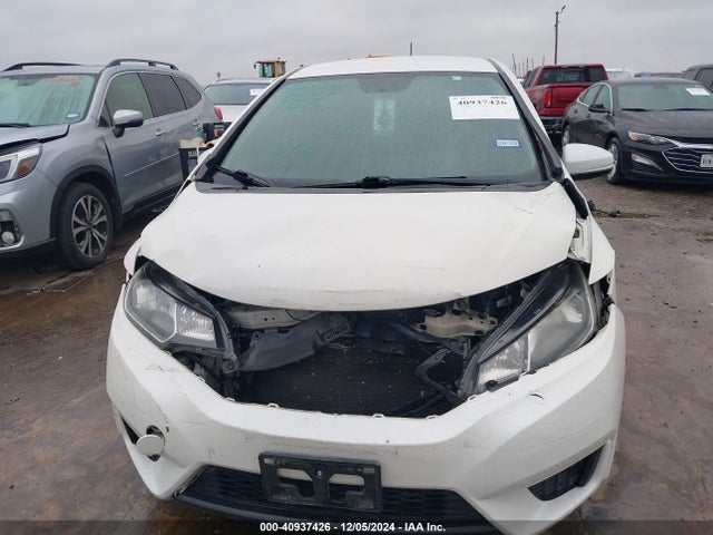 Honda FIT LX 2015 3HGGK5H56FM724899 Image 12
