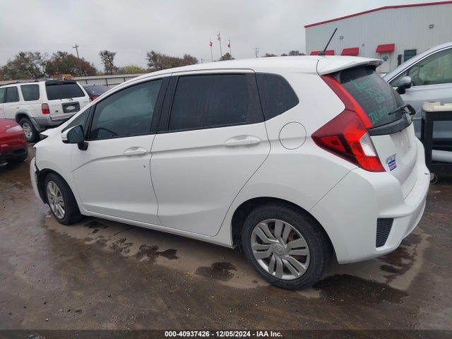 Honda FIT LX 2015 3HGGK5H56FM724899 Image 14